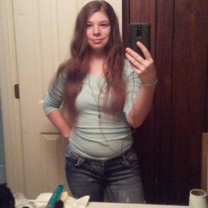 Meet your Posher, Eva